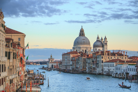 Venice Private Gondola: Grand Canal & Dorsoduro's Canals