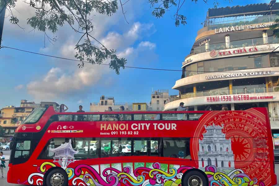 Hanoi: Jahrhunderte voller Highlights in 1 Stunde mit dem offenen Bus. Foto: GetYourGuide Hanoi: Jahrhunderte voller Highlights in 1 Stunde mit dem offenen Bus. Foto: GetYourGuide