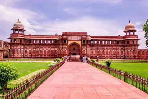 From Delhi: Taj Mahal Sunrise Tour & Agra Fort Visit AC Car, Guide, and Entry Fees
