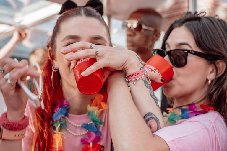Porto: Crazy PubCrawl, 9 Drinks, Free Shots, Wild Games +VIP