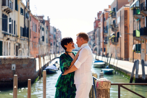 Private Professional Photoshoot in Venice Basic Package