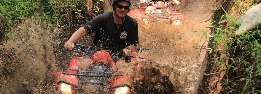 Aventure en quad dans la jungle d'Ubud, Bali : sentier sauvage, cascade, déjeuner, guide
