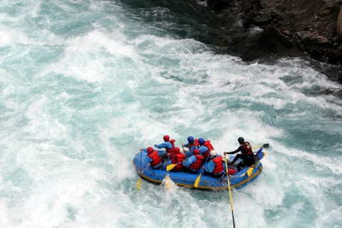 Katmandou : Excursion d'une journée en rafting sur la rivière Trisuli avec déjeuner