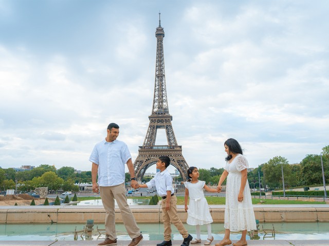 Visit Paris Professional Photoshoot with the Eiffel Tower in France