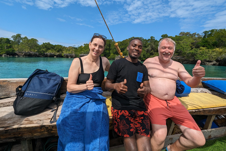 Zanzibar : Safari bleu d&#039;une journée avec plongée en apnée et barbecue