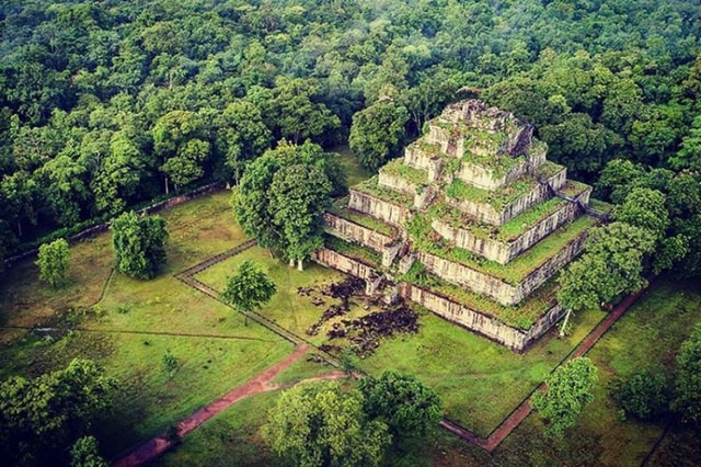 Beng Mealea and Koh Ker Temple Private Day Tour