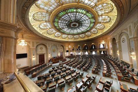 Bucarest en 1 jour : Parlement, maison de Ceausescu et musée du Village