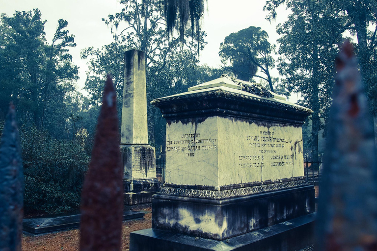 Savannah Bonaventure Walking Tour with Transportation Savannah: Bonaventure Cemetery Walking Tour