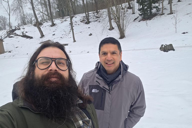 From Riga: Turaida & Sigulda Day Trip with Guide