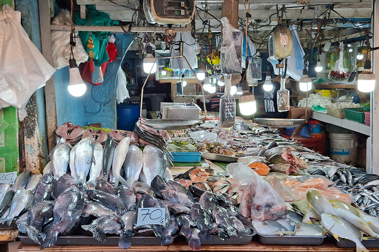 Manila: Market Tour and Filipino Cooking Class