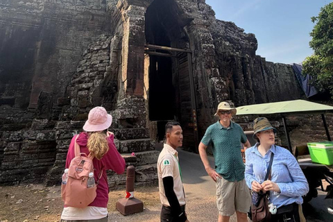 2-Day Phnom Penh to Siem Reap Tour with Angkor Wat Sunrise