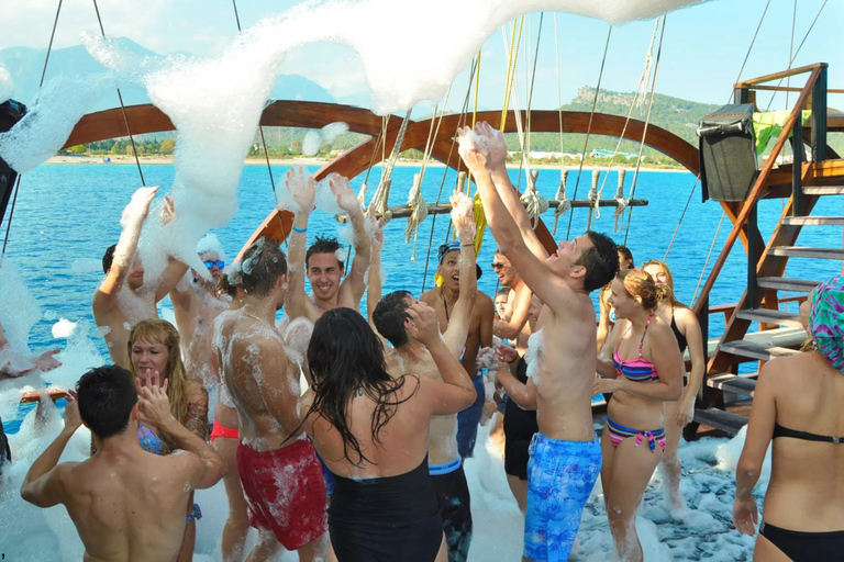 Oludeniz: Pirate Boat Tour with Lunch & Swim Stops Full-Day Pirate Boat Tour with Lunch