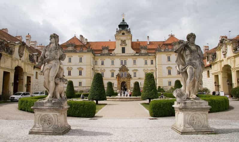 Bratislava: A Fairy Tale Day in Moravia’s Wine Country - CZ