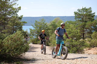 Around the Lake of Verdon : Guided electric scooter rides