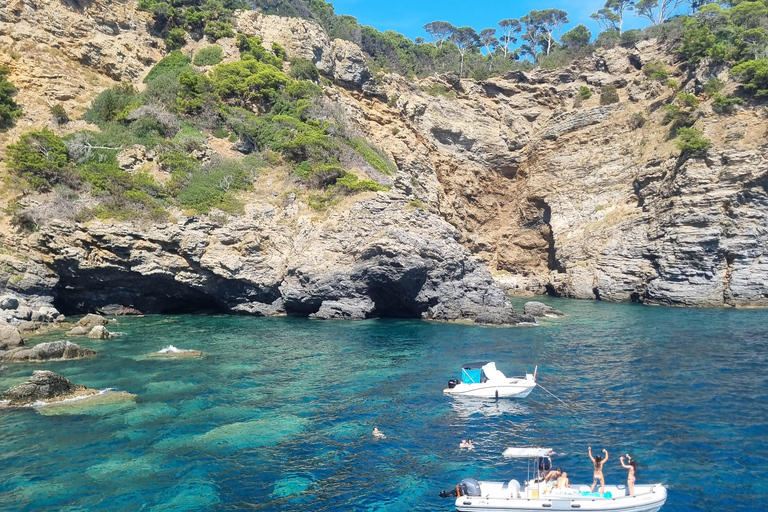 Boat trip around Porquerolles and Giens Day trip by boat around Porquerolles and Giens