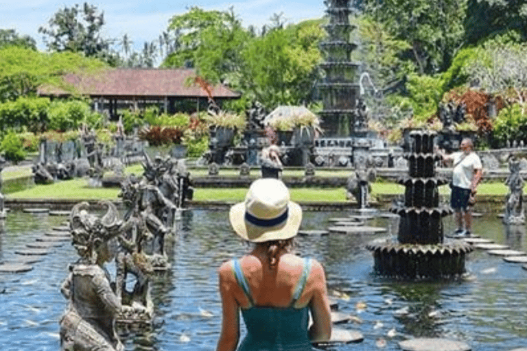 Bali : visite d'une jounée à LempuyangBali : visite d'une jounée à Lempuyang (avec frais d'entrée)