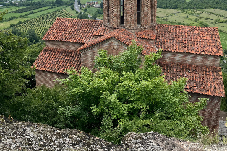 Bakú: excursión de escalada al castillo de hadas de Zagatala con acampadaBakú: Excursión al castillo encantado de Zagatala con acampada