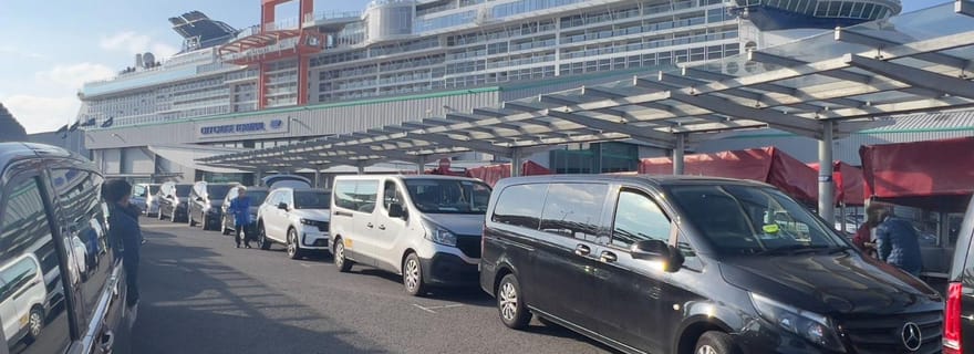 Du port de Southampton à Londres - Option via Stonehenge