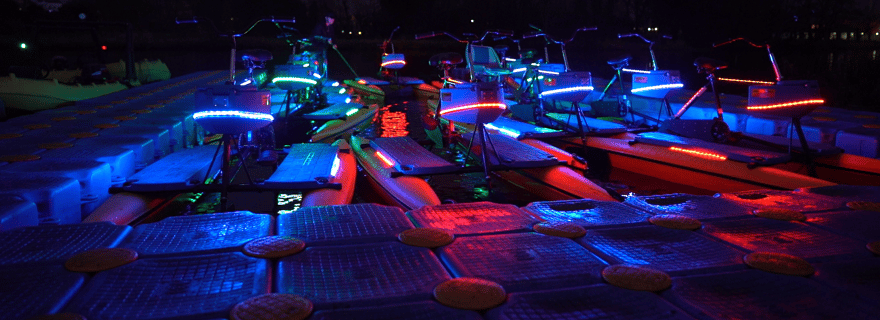 Belfast : Visite guidée nocturne en hydrobike sur la rivière Lagan