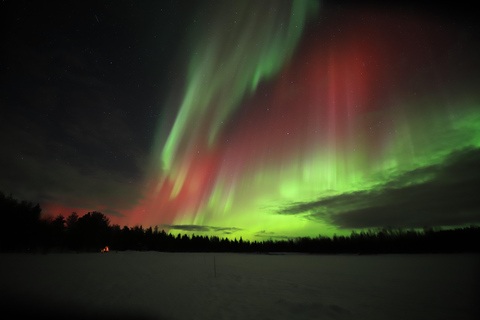 Levi: La magia dell&#039;aurora boreale - Osservazione delle stelle con il telescopioLevi: La magia dell&#039;aurora boreale – Osservare le stelle con il telescopio