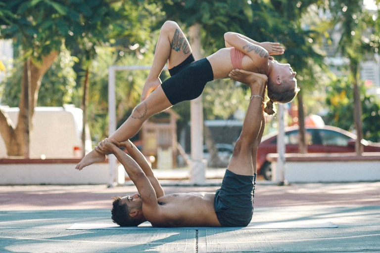 Cours d'acroyoga