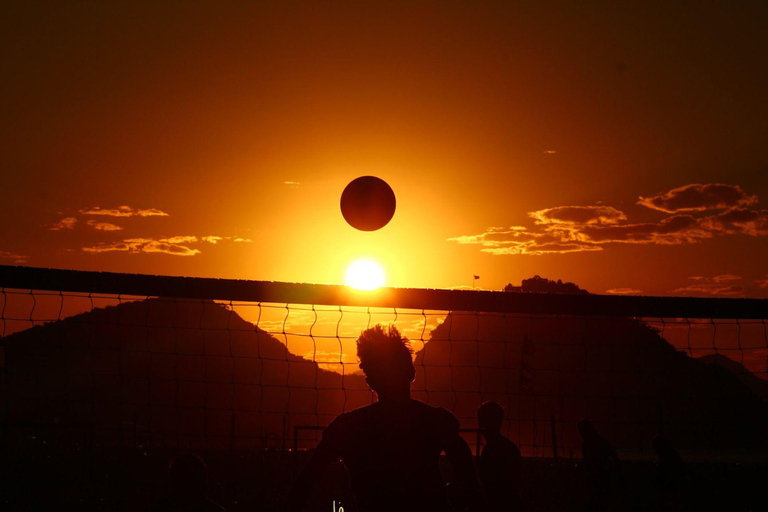 Copacabana: Naucz się futevôlei w miejscu, gdzie powstał ten sport!Copacabana: Naucz się footvolleya dokładnie w miejscu, w którym powstał ten sport!