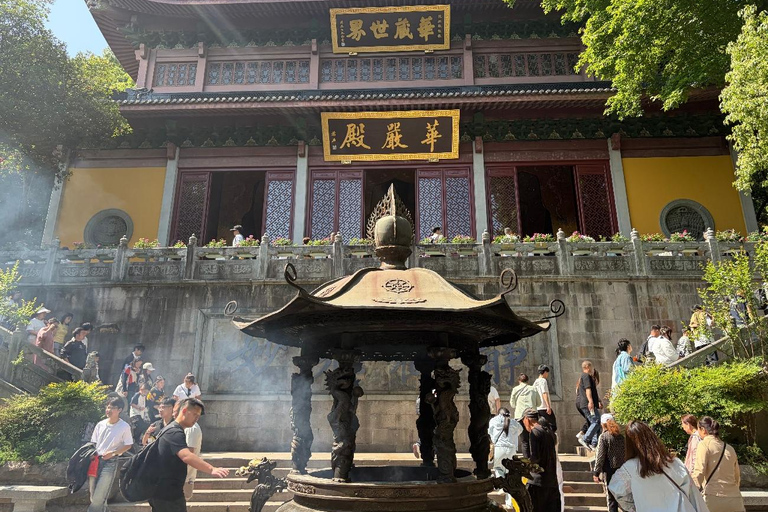 Hangzhou Day Tour: Lingyin Temple + Tea Culture Experience