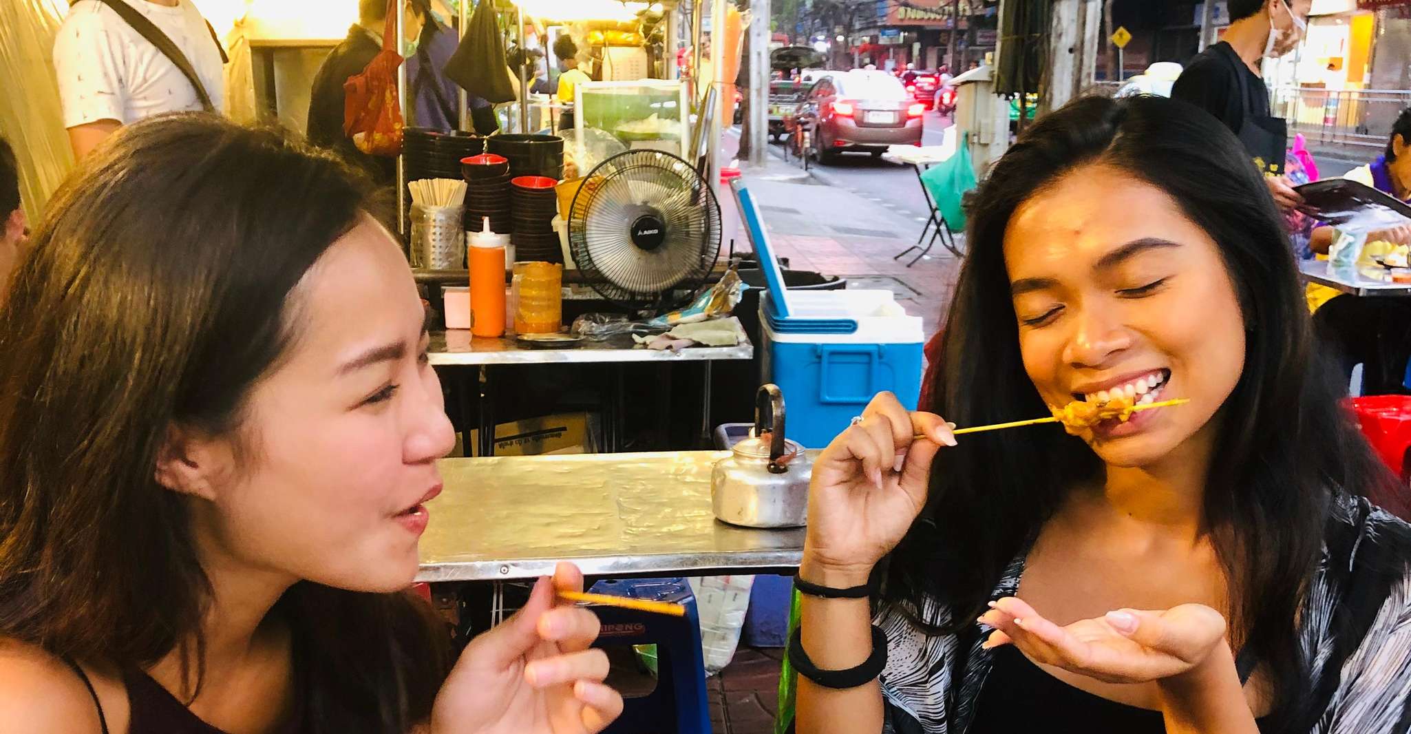 Bangkok, Tour del cibo locale a piedi con degustazioni e dessert - Hizvo