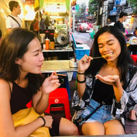 Bangkok, Tour del cibo locale a piedi con degustazioni e dessert - Hizvo