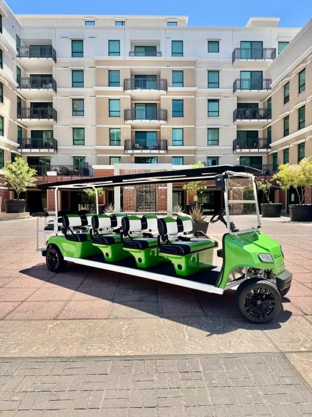 Scottsdale: Scottsdazzle-Weihnachtslichter-Tour im Golfcart