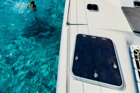 Mykonos: Catamaran Cruises with Lunch and Drinks Half-Day Catamaran Cruise with Lunch and Drinks