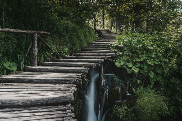 Da Spalato a Zagabria con trasferimento privato ai Laghi di Plitvice