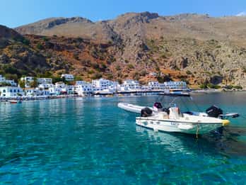 Desde Chania: Visita guiada a Loutro (billetes de barco incluidos)