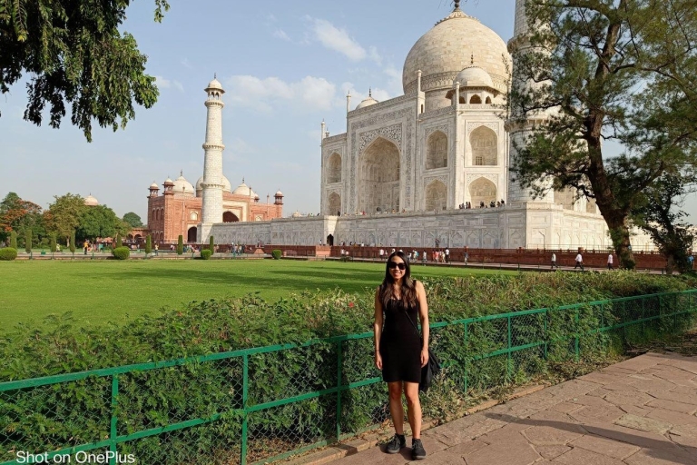 Delhi: Taj Mahal Private Guided Tour by Express Train Tour with 2nd Class AC Economy Chair Car