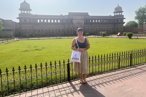 2-Day Delhi & Agra Private Tour: Taj Mahal, Old & New Delhi Delhi: 2-Day Private Tour with Taj Mahal & Rickshaw Ride