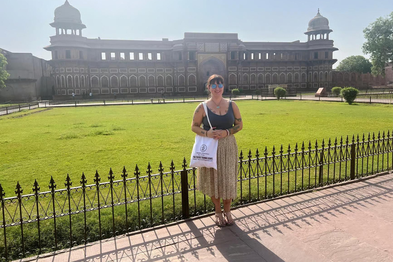 2-Day Delhi & Agra Private Tour: Taj Mahal, Old & New Delhi Delhi: 2-Day Private Tour with Taj Mahal & Rickshaw Ride