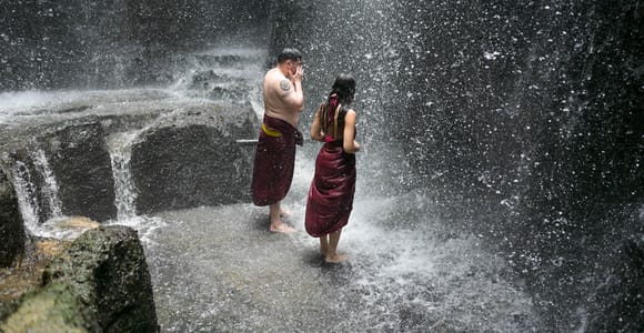 Taman Beji Griya Waterfall: Holy Bathing/Soul Retreat Ritual