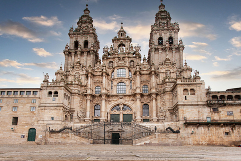 Porto: Santiago de Compostela Tour & Exclusive E-Book