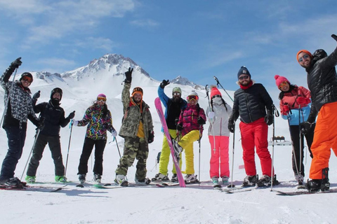 Erciyes First-Time Ski Day with Instructor & Lunch Erciyes Ski Day Experience – Snow Comfort Package