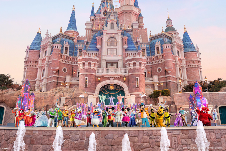 Shanghai Disneyland 1-Day Ticket + Premier Access Set 1-Day Ticket + Premier Access Adventure Set of 6