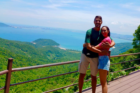 Hoi An: Transfer de Hue com rota panorâmica sobre o Hai Van PassTransfer de Hoi An para o Cemitério de An Bang para Hue em viatura privada