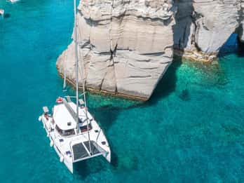 Milos: Kleftiko Morning Catamaran Cruise with Lunch & Drinks