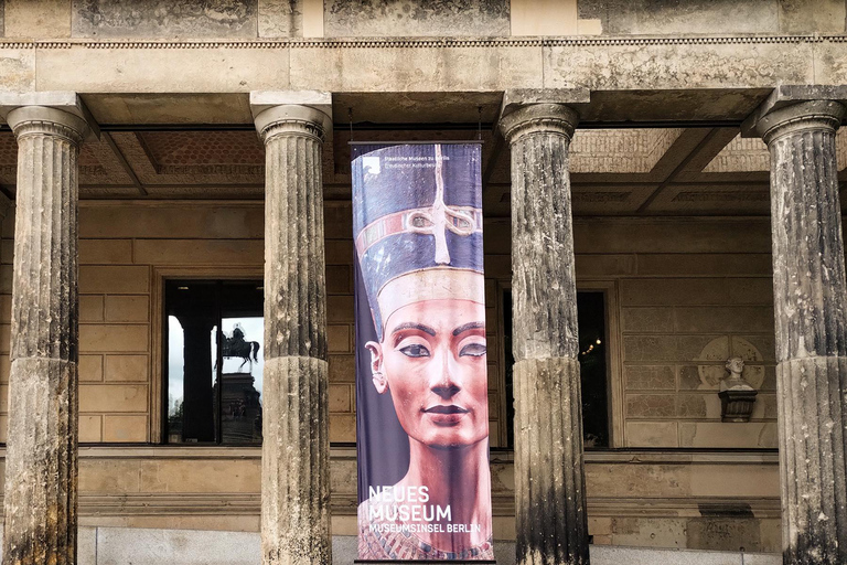 Berlin: Museum Island Guided Walking Tour Public Tour in German