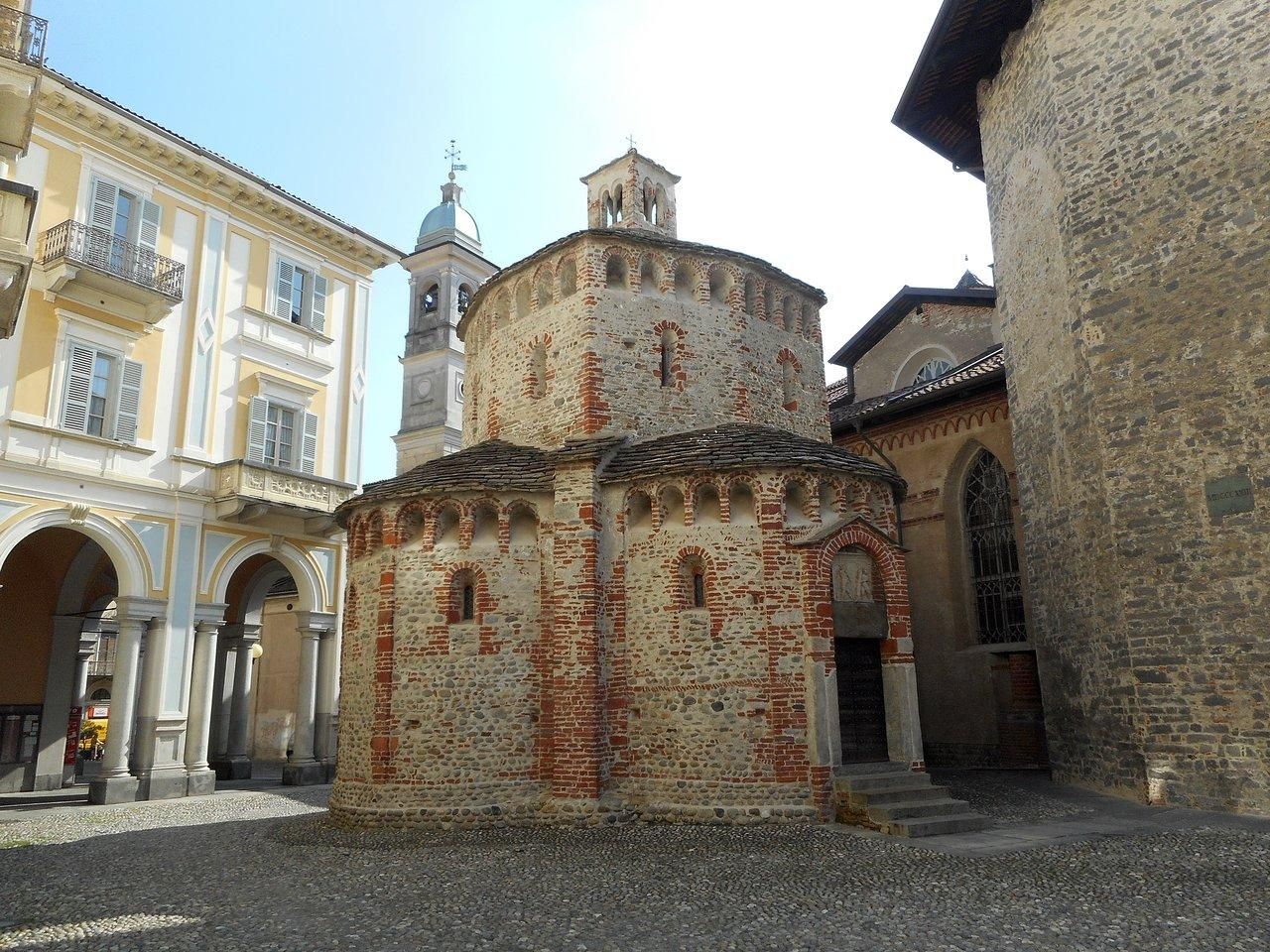 Ab Turin: Biella & Oropa, UNESCO, Essen, Natur – per Zug
