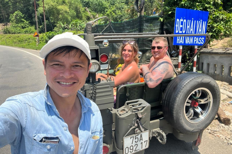 JEEP TOUR DE HOI AN A HUE Y ADMIRA EL HAI VAN PASS