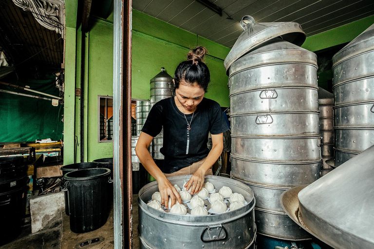 Pattaya Bites Food Tour with 14+ Tastings