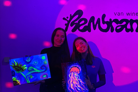 Eindhoven: Paint and Sip in the Dark at Rembrandt van Wine