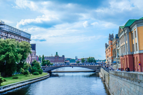 Aarhus: Murder Mystery Hunt - Sabotage in Aarhus 1943