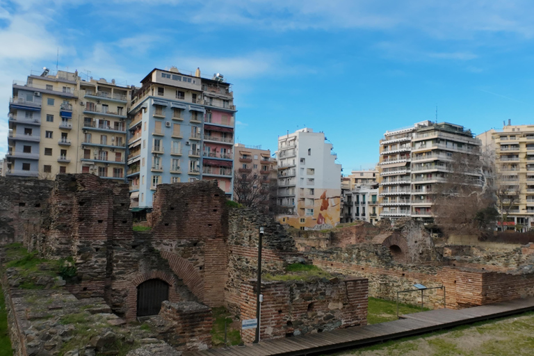 Thessaloniki: Upper Town Bus & Walking Tour with Drinks