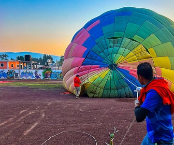 Teotihuacan: Hot Air Balloon Ride with Breakfast